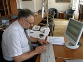 Nám�stek ministra �kolství Jind�ich Kitzberger odpovídá �tená��m iDNES.cz