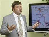 Ministr dopravy Ale ebíek o silnici z Brna do Vídn