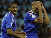 Malouda (vlevo) a Henry (Francie)