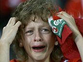 Fanoušek Švýcarska smutní po prohře domácího týmu s Tureckem