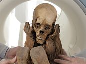 Mumie chlapce z Peru