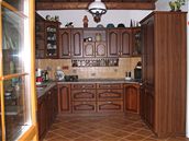 D�evo nahradila laminátová fólie v patin�