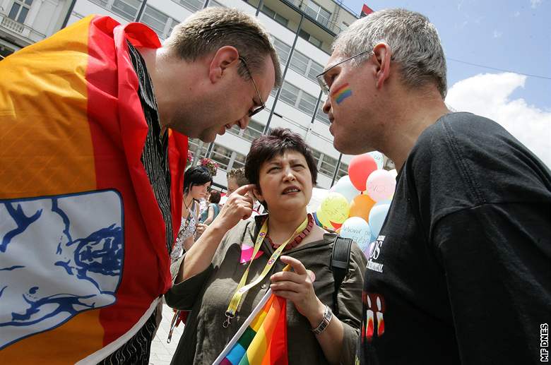 Jií Hromada a Damila Stehlíková na Queer Parade v Brn