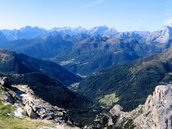 pohled na Dolomity z vrcholu Lagazuoi