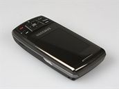 Recenze Samsung D880 telo