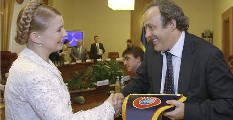 Julia Tymoenková a Michel Platini