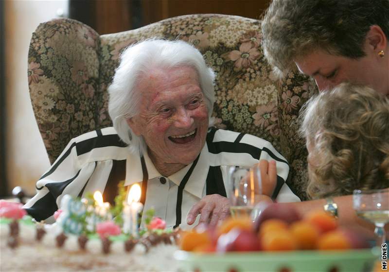 Nejstarí obyvatelka eska Marta Pokorná oslavila 108. narozeniny 