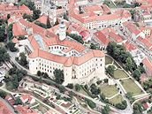 Letecký snímek zámku Mikulov