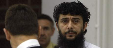Iráan Ata Abdal Azíz Raíd dostal desetiletý trest za pípravu atentátu na iráckého expremiéra Alávího v roce 2004 (15. ervence 2008)