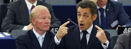Sarkozy chce prolomit pat kolem Lisabonské smlouvy