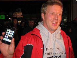 Prvn majitel iPhone 3G pochz z Novho Zlandu