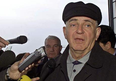Strugar u odvolacího soudu neuspl. Senát mu pidal jet bezdvodné niení msta a útoky na civilní objekty. (Foto z roku 2003)