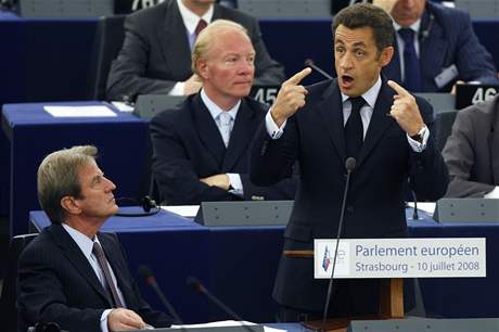 Nicolas Sarkozy by rád, aby Irové hlasovali znovu. Ilustraní foto