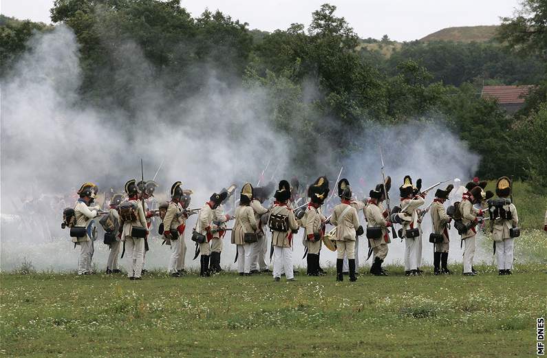Vojenští nadšenci svedli v Dobšicích bitvu z dob napoleonských válek