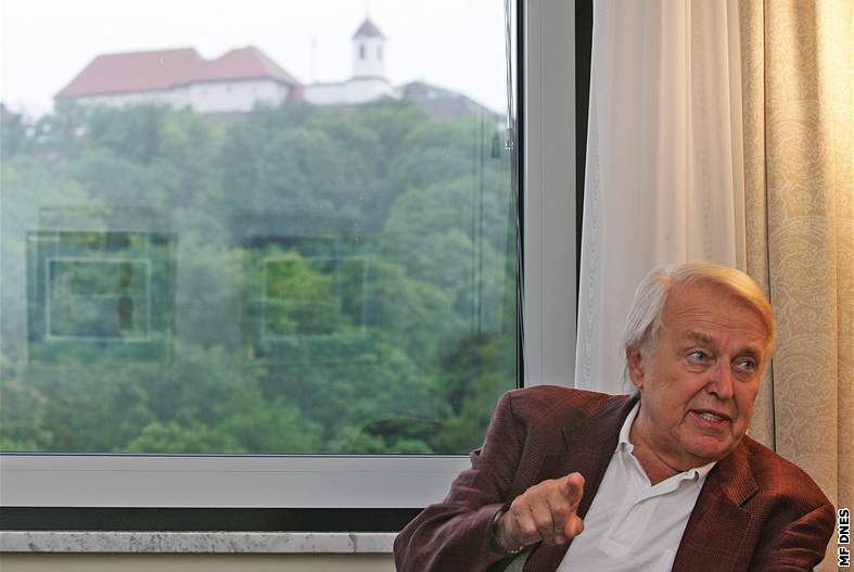 Spisovatel a dramatik Pavel Kohout na Měsíci autorského čtení v Brně oslaví osmdesátiny