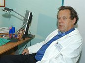 Velmi k�ehké vztahy (2008)