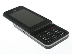 LG KF700