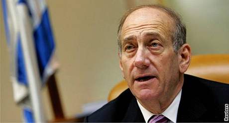 Ehud Olmert se oficiáln s Abbásem setkal poprvé.