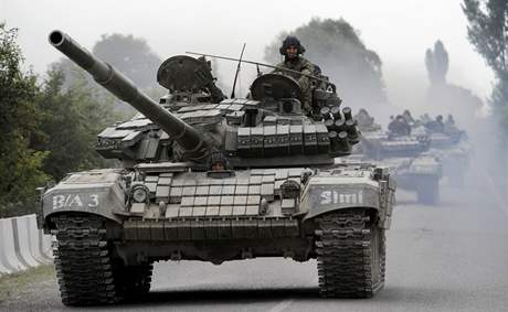 Gruzínské tanky bhem srpnového konfliktu s ruskou armádou.