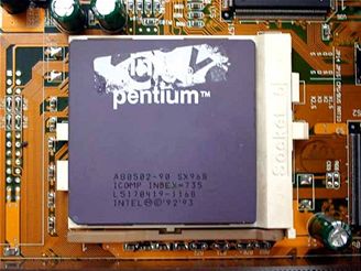 Zcela pvodn procesor Intel Pentium v socketu 5