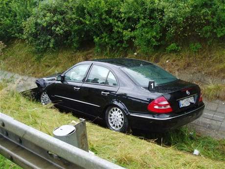 Nehoda na 128. kilometru dálnice D5.