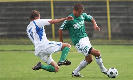 Karviná - HFK Olomouc: Rýdel (vpravo) a Los