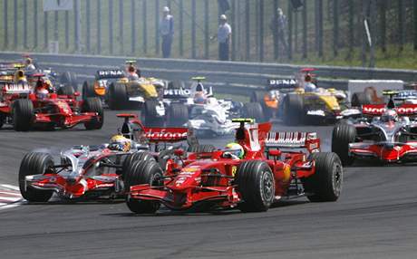Závodní pole F1