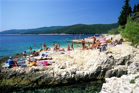 Do Chorvatska k moi míí na dovolenou tradin nejvíce ech. Letos jich tam u zemelo více ne za celý loský rok. Ilustraní foto