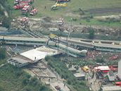 Letecký snímek vlakového netstí u Studénky (8. 8. 2008)