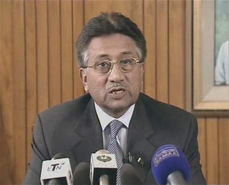 Parvíz Muaraf v televizním projevu oznámil rezignaci (18. srpna 2008)