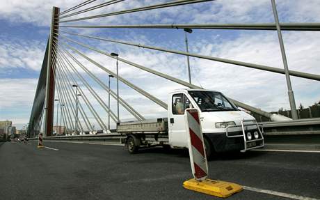 Lanový most na Jižní spojce v Praze bude od čtvrtečního večera do neděle uzavřen.