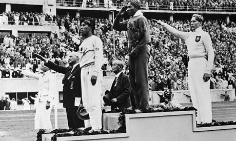 Nacistick pozdravy na mnichovsk olympid 1936