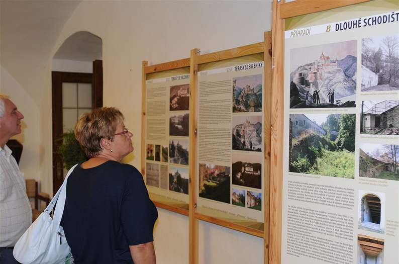 Výstava o historii a budoucnosti zahrady a parku na Perntejn je otevena do 31. íjna 2008