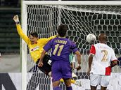 Fiorentina - Slavia: Vaniak dostává gól