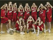 �pan�lské basketbalistky se �ikmýma o�ima