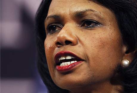 Vyetování musí být naprosto transparentní, vzkázal Pákistánu Condoleezza Riceová