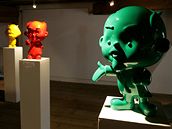 Yongua Tian. Laminátové plastiky