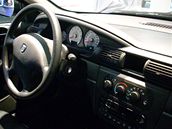 Moskevský Autosalon - GAZ Volha Siber