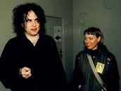 Robert Smith s Veronikou Douglas