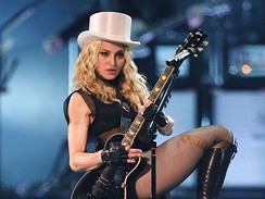 Zpěvačka Madonna zahájila v Cardiffu turné s názvem Sticky & Sweet