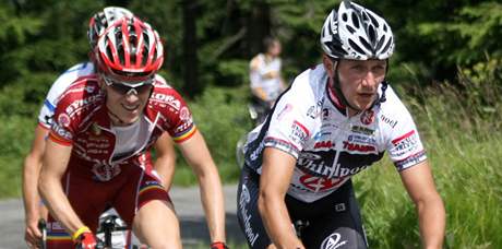 René Andrle (v bílém) ukonil kariéru, u cyklistiky vak zstane.
