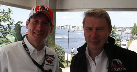 K netradiním záitkm Lukáe Bauera patilo i setkání s bývalým pilotem formule jedna Mikou Häkkinenem.