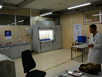 Celkový pohled na laboratoř - mokrá část procesu