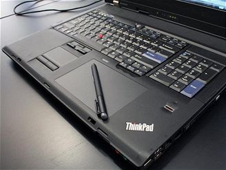 Lenovo ThinkPad W700 v pln palb