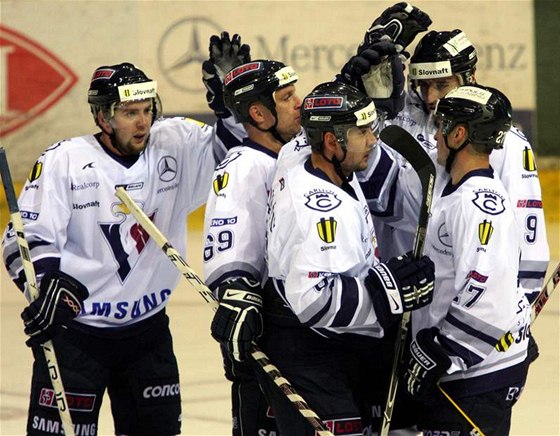 Slovan Bratislava není ped duelem Ligy mistr v eských Budjovicích v nejlepí form. Bude se po utkání s rovn tápajícími Jihoechy radovat?