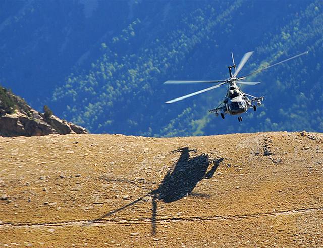 etí piloti se pipravují na afghánskou misi v Pyrenejích