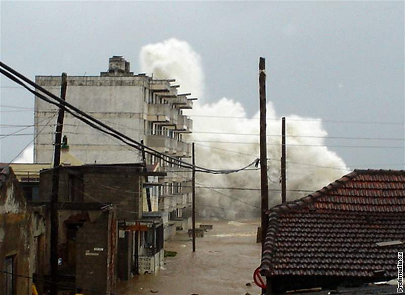 Hurikán Ike zasáhl Kubu, v zemi byl vyhláen nejvyí stupe pohotovosti.