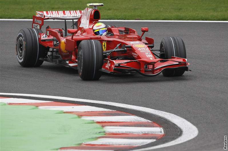 Felipe Massa s vozem Ferrari