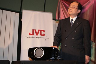 JVC - projektor DILA
