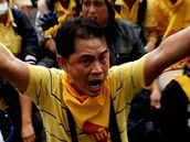 Nepokoje v Thajsku si u vyádaly lidský ivot. Premiér vyhlásil v zemi výjimený stav.
